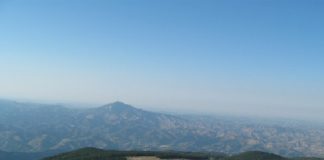 una veduta delle piste di monte piselli in provincia di ascoli piceno