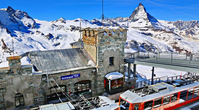 Stazione Gornergrat, trenino rosso del Bernina