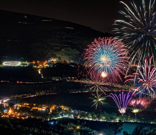 Fuochi d'artificio al Lago di Fiastra - Credits: Rodolfo Nasini
